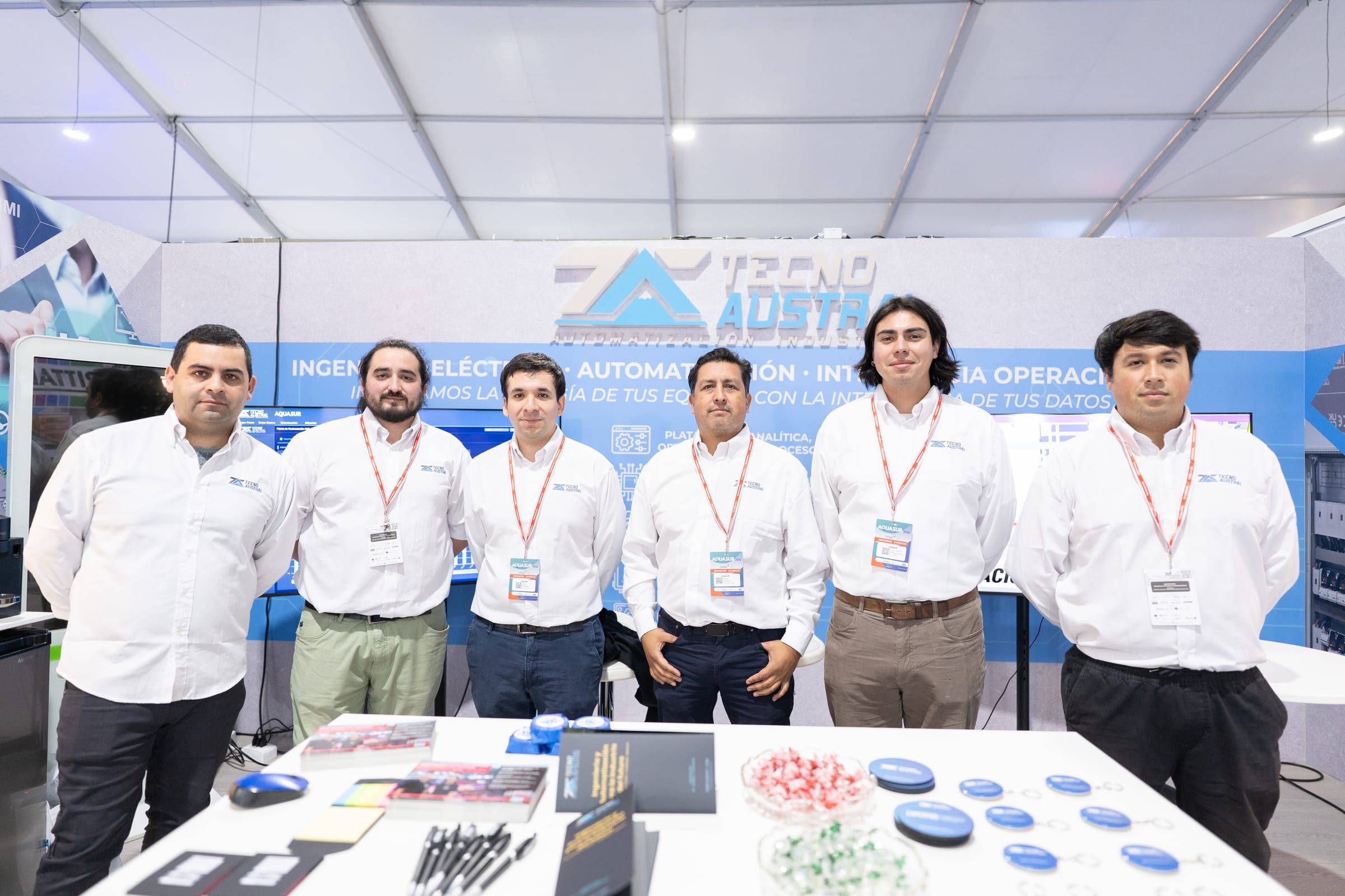 The full Tecnoaustral team at the AquaSur 2026 booth
